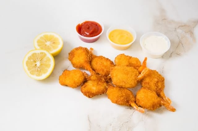 9 PIECE JUMBO SHRIMP COMBINATION.